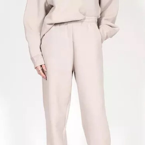 Brunette The Label Cream Sweater - Picture 1 of 6